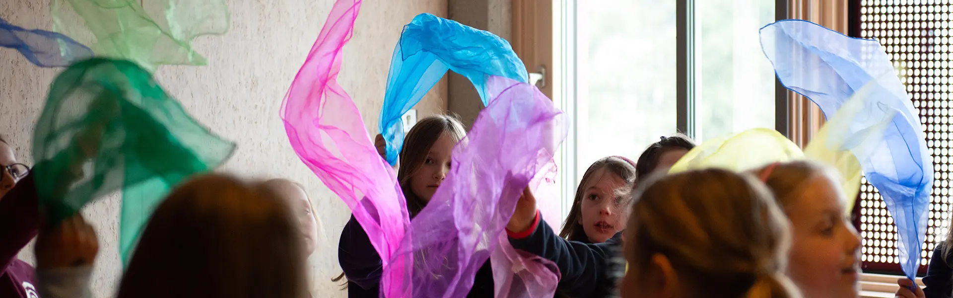 Monatsfeier im Frühling 2025